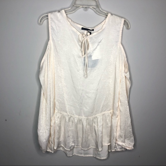 Harlow & Graham ivory could shoulder peplum blouse - Picture 2 of 7